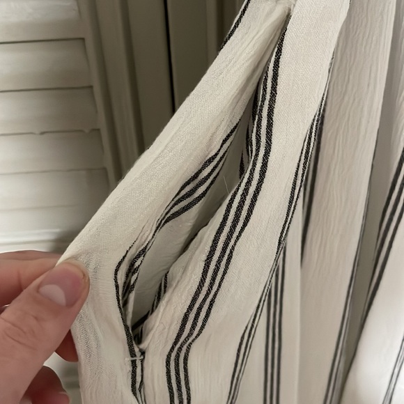 AE White and grey striped jumpsuit - Picture 5 of 5